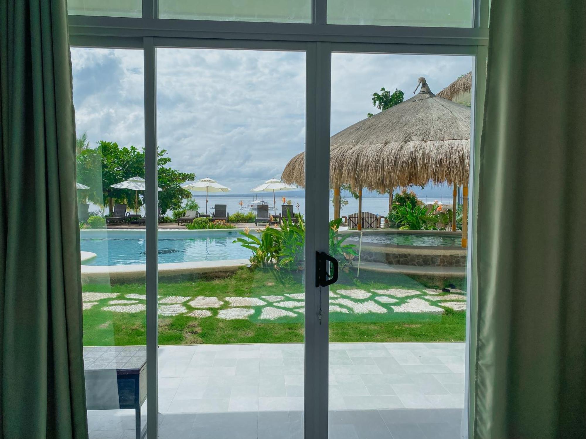 Avila'S Horizon Dive Resort سانتاندير المظهر الخارجي الصورة
